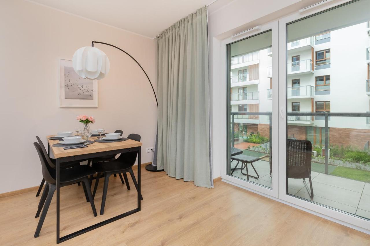Bright & Stylish Apartment With Balcony 1,5 Km To Gdansk Main City By Noclegi Renters Dış mekan fotoğraf